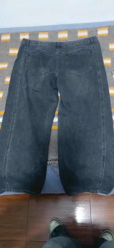Jeans baggy color negro talla 46 - miniatura 1