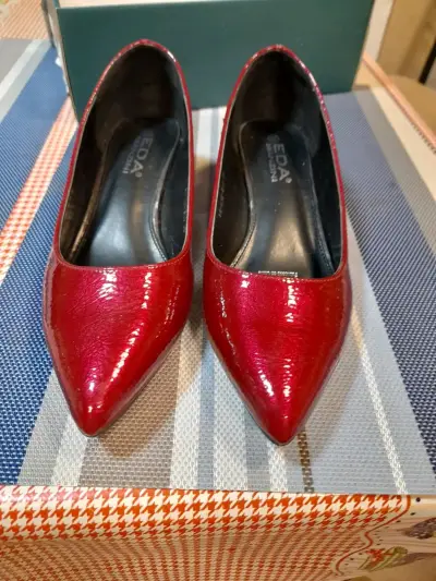 Zapatos de charol rojo mujer - miniatura 2