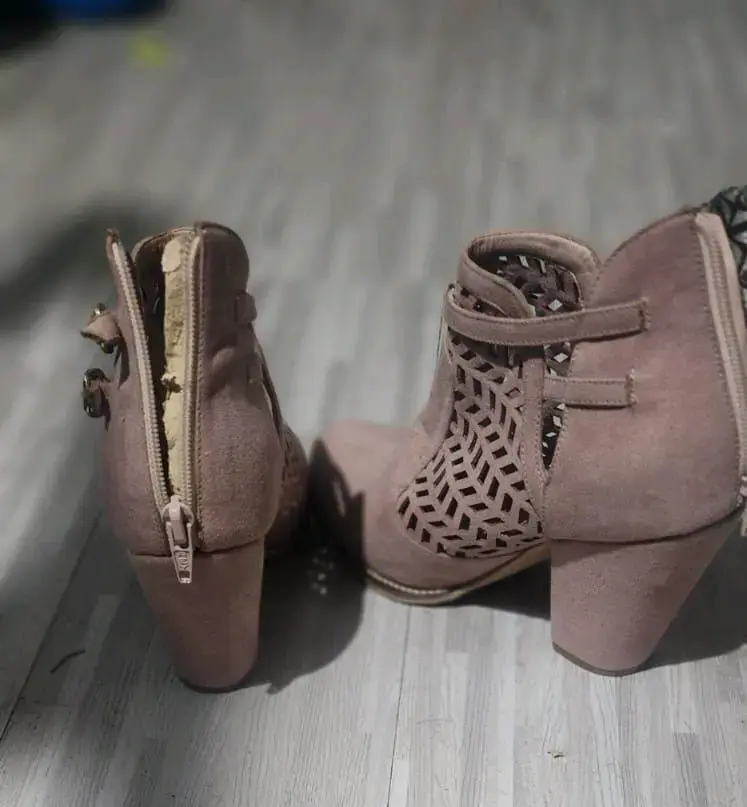 Botines de tacón rosados - 1