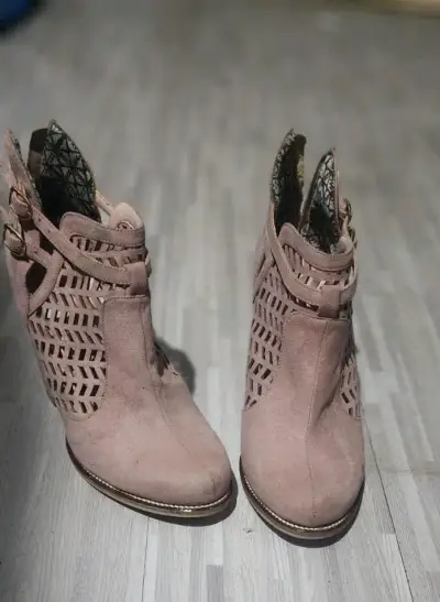 Botines de tacón rosados - miniatura 3