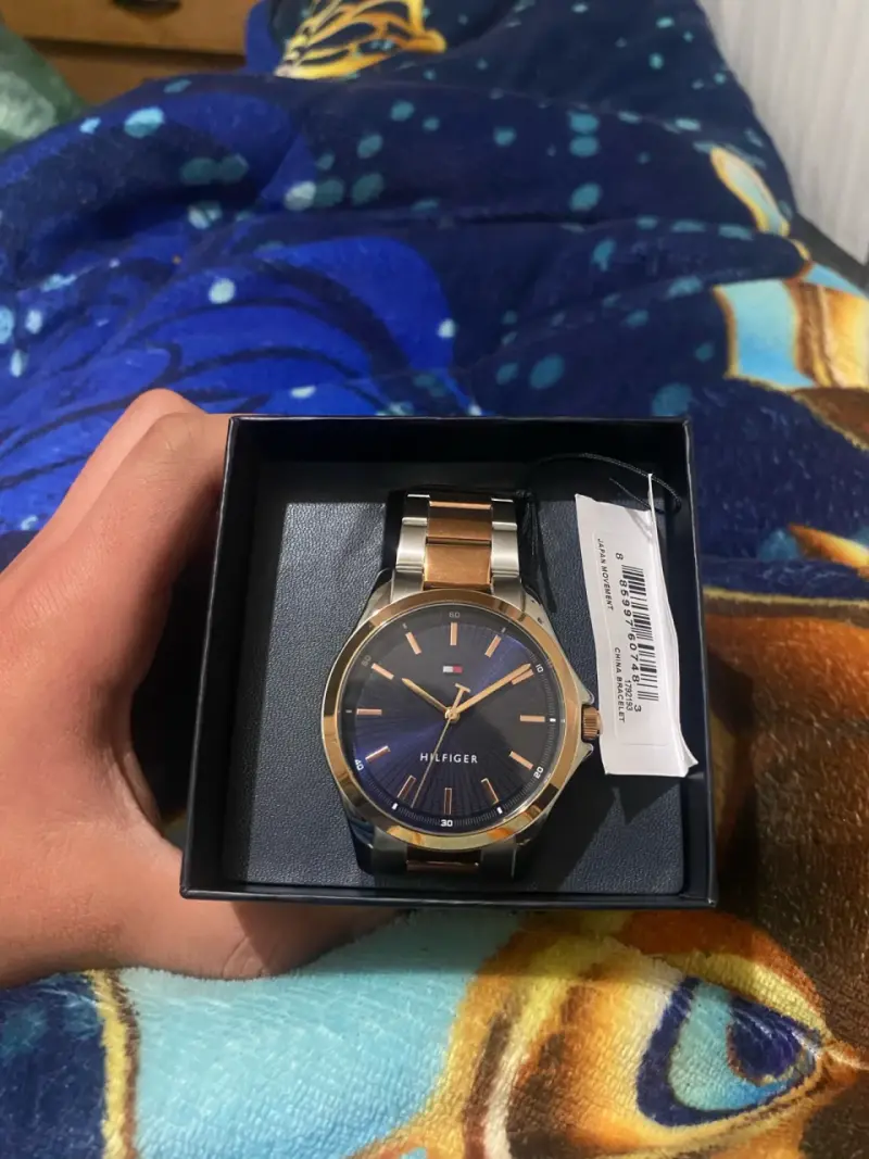 Reloj Tommy Hilfiger en caja - 2
