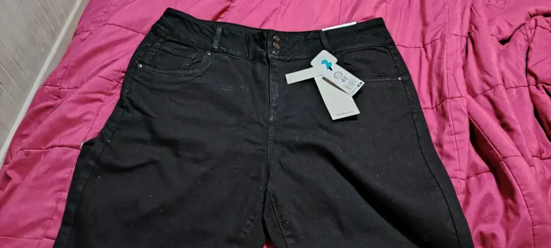Pantalones negros nuevos