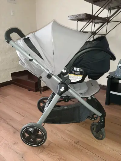 Coche y Base para silla de auto negra - miniatura 2