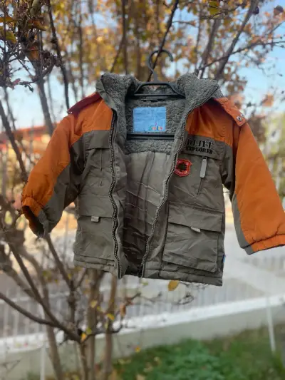 Chaqueta infantil anaranjada y caqui - miniatura 2