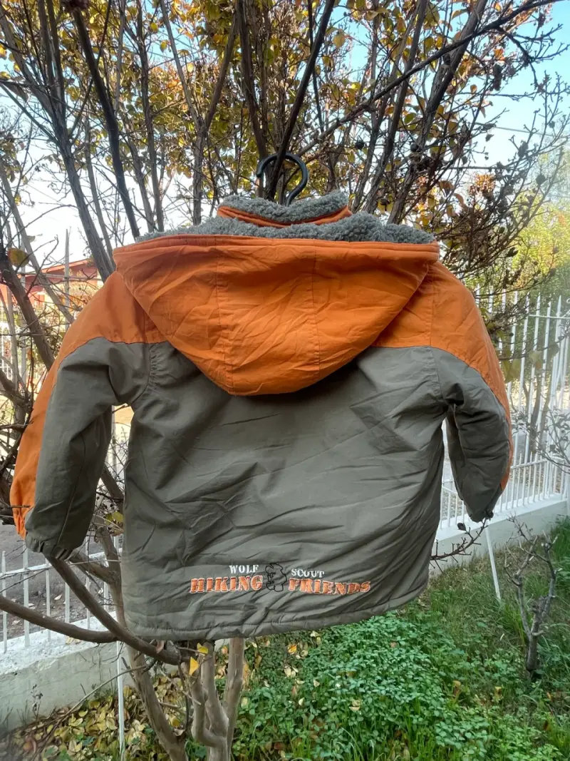 Chaqueta infantil anaranjada y caqui - 3