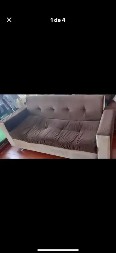 Sofá marrón de tres plazas usado - miniatura 1