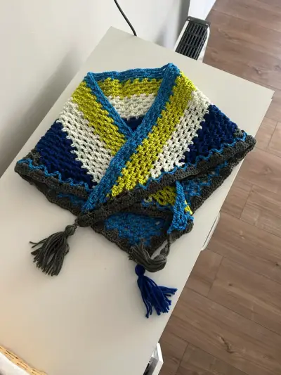 Poncho tejido morado y azul - miniatura 4