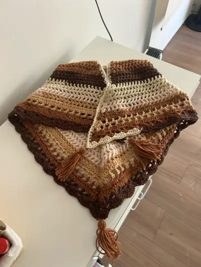 Poncho tejido morado y azul - miniatura 5