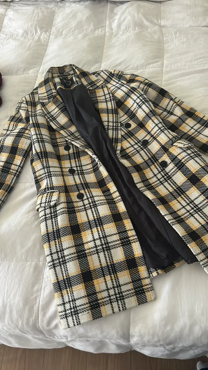 Abrigo de cuadros elegante