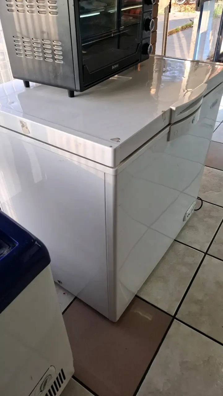 Congelador marca Bozzo - 1