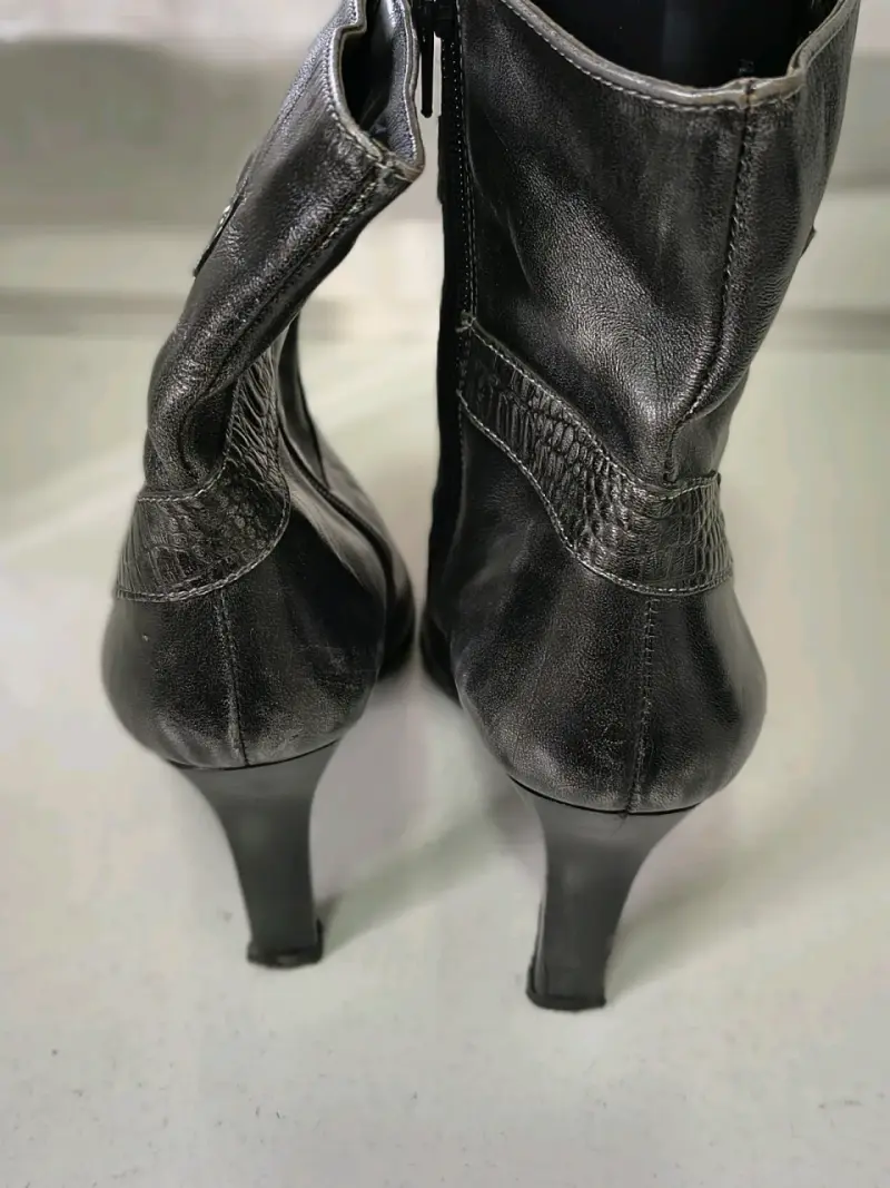 Botas negras de cuero - 3