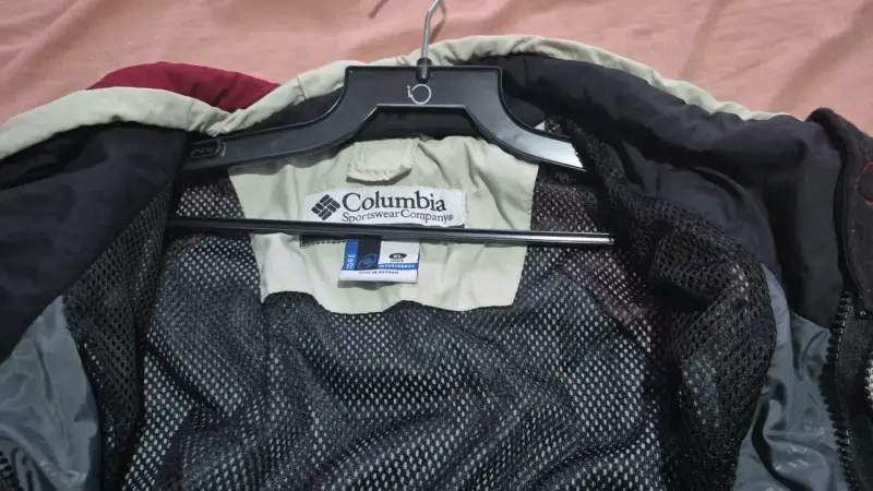 Chaqueta Columbia negra y burdeos - 2