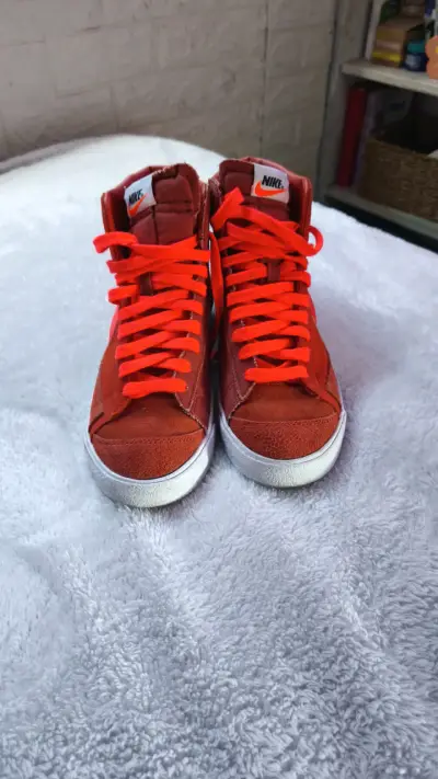 Zapatillas rojas Nike blazer N°41 - miniatura 1
