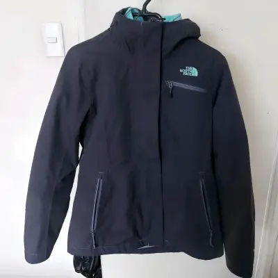 Chaqueta impermeable lila - miniatura 1