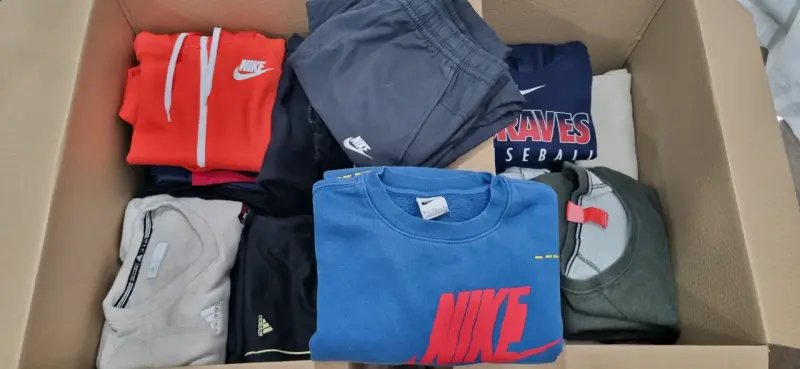 Caja de ropa deportiva premium Nike - Adidas - 5