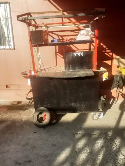 Carro de comida móvil con fregadero - miniatura 2