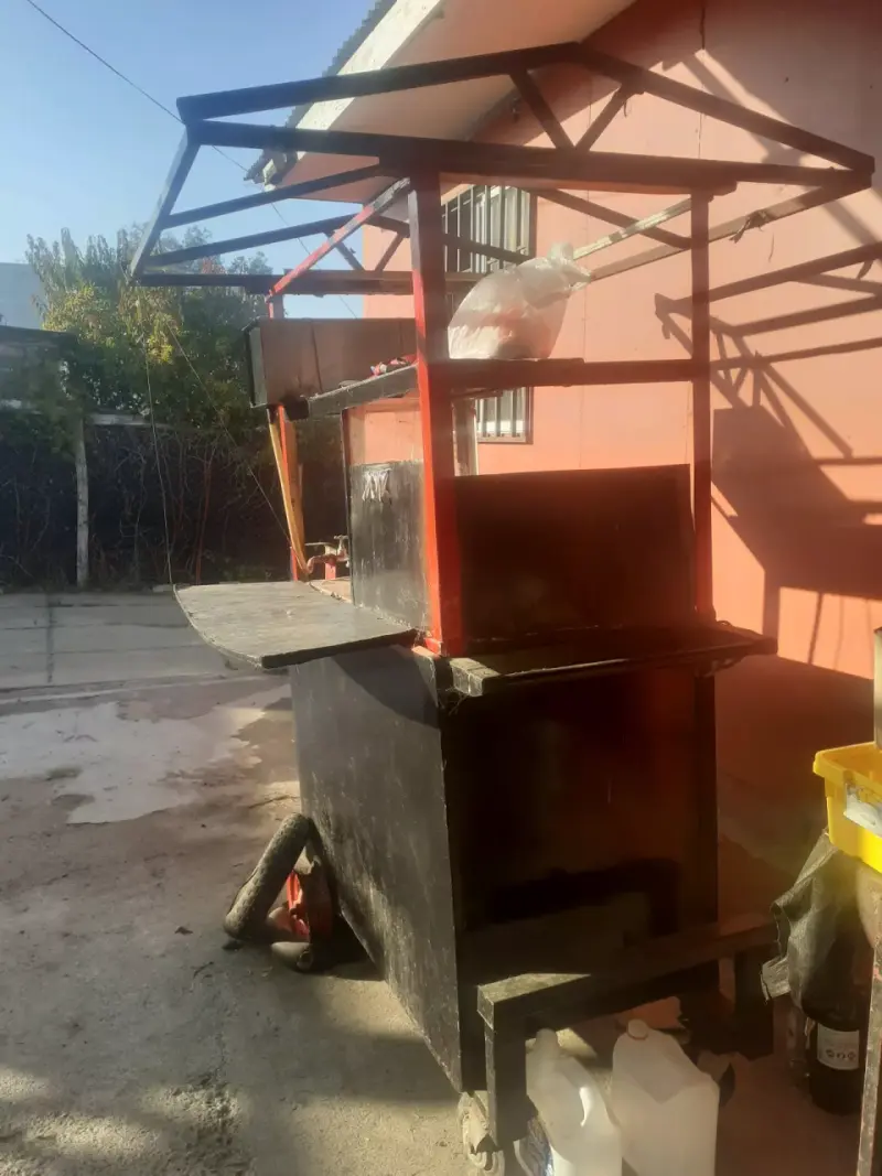 Carro de comida móvil con fregadero - 3