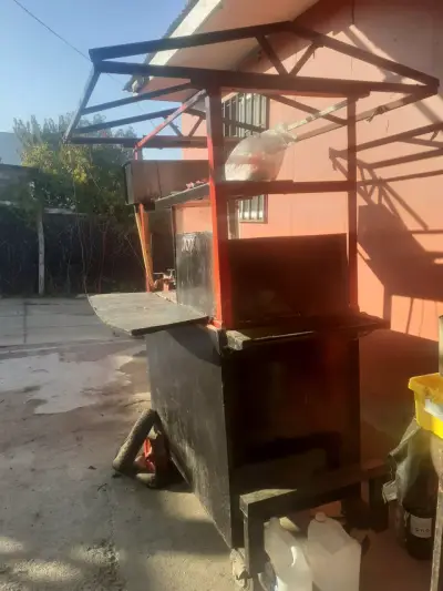 Carro de comida móvil con fregadero - miniatura 3