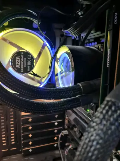 PC gamer sin grafica - miniatura 4
