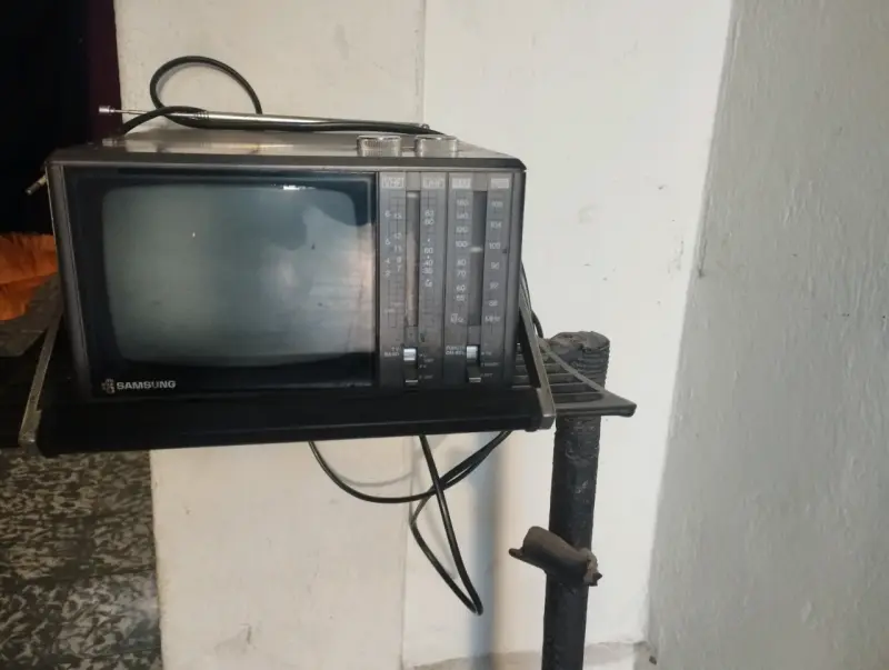 TV portátil vintage Samsung