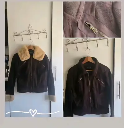 Chaqueta marrón con cuello de lana - miniatura 1