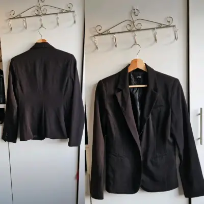 Chaqueta marrón con cuello de lana - miniatura 4