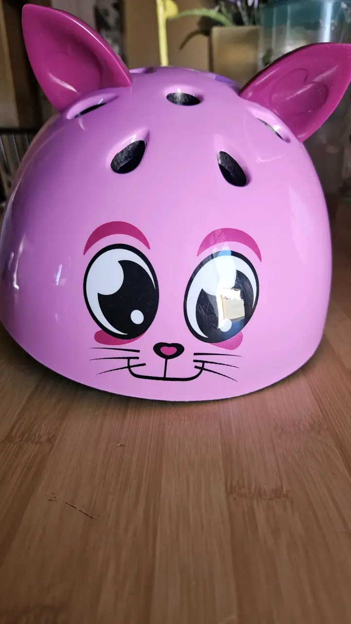 Casco infantil rosado con orejas - 1