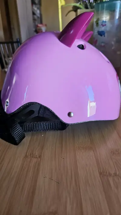 Casco infantil rosado con orejas - miniatura 4
