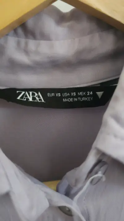 Blusa morada de manga larga Zara - miniatura 3