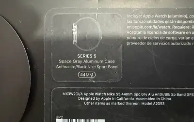 Apple Watch Series 5 44mm Nike - miniatura 3