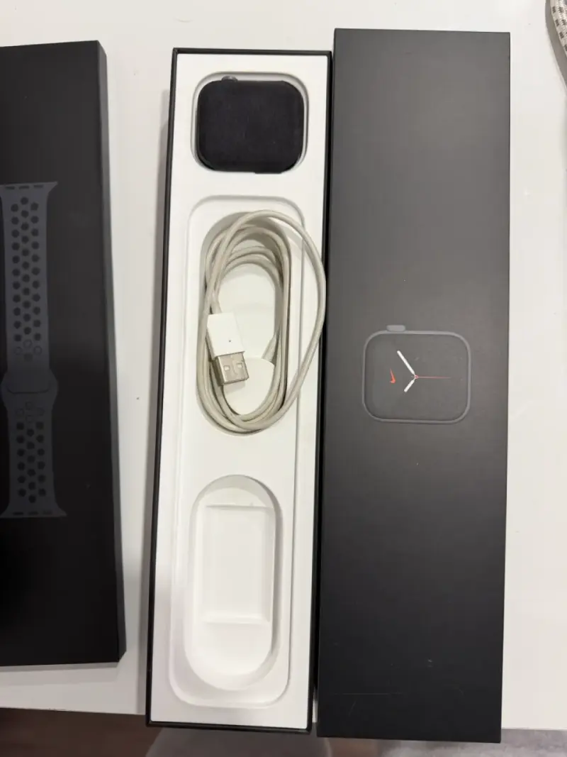 Apple Watch Series 5 44mm Nike - 6