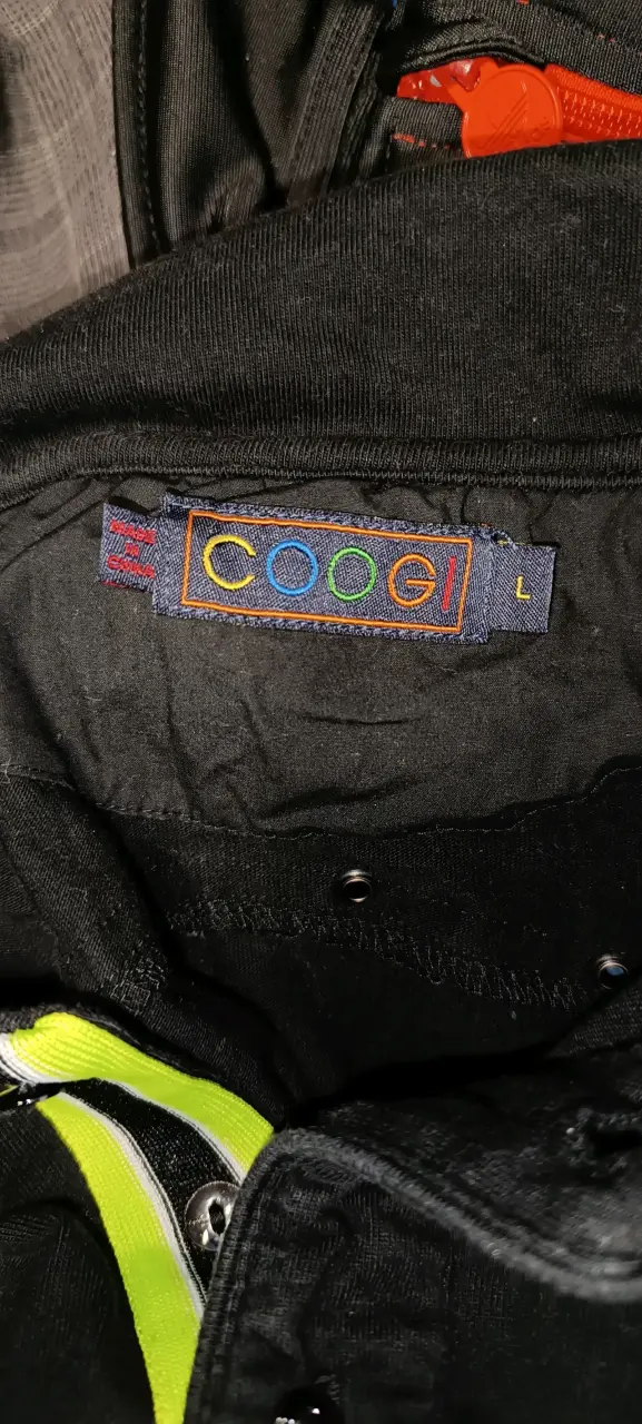 Polera negra Coogi - 5
