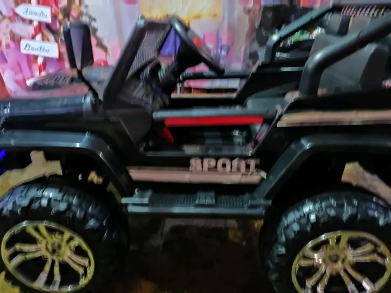 Auto eléctrico infantil negro - 1