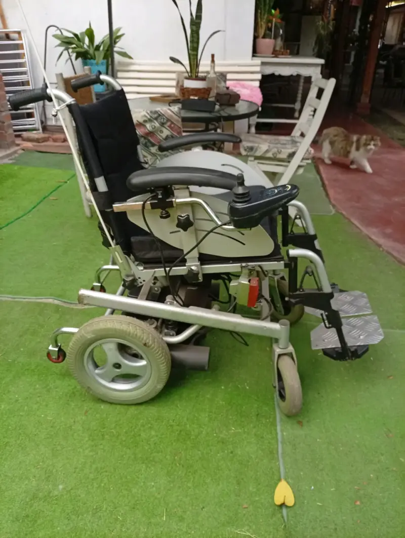 Silla de ruedas eléctrica - 2