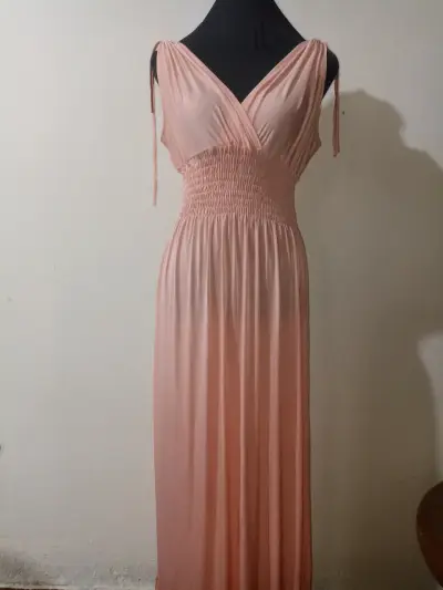 Vestido largo rosa elegante - miniatura 1