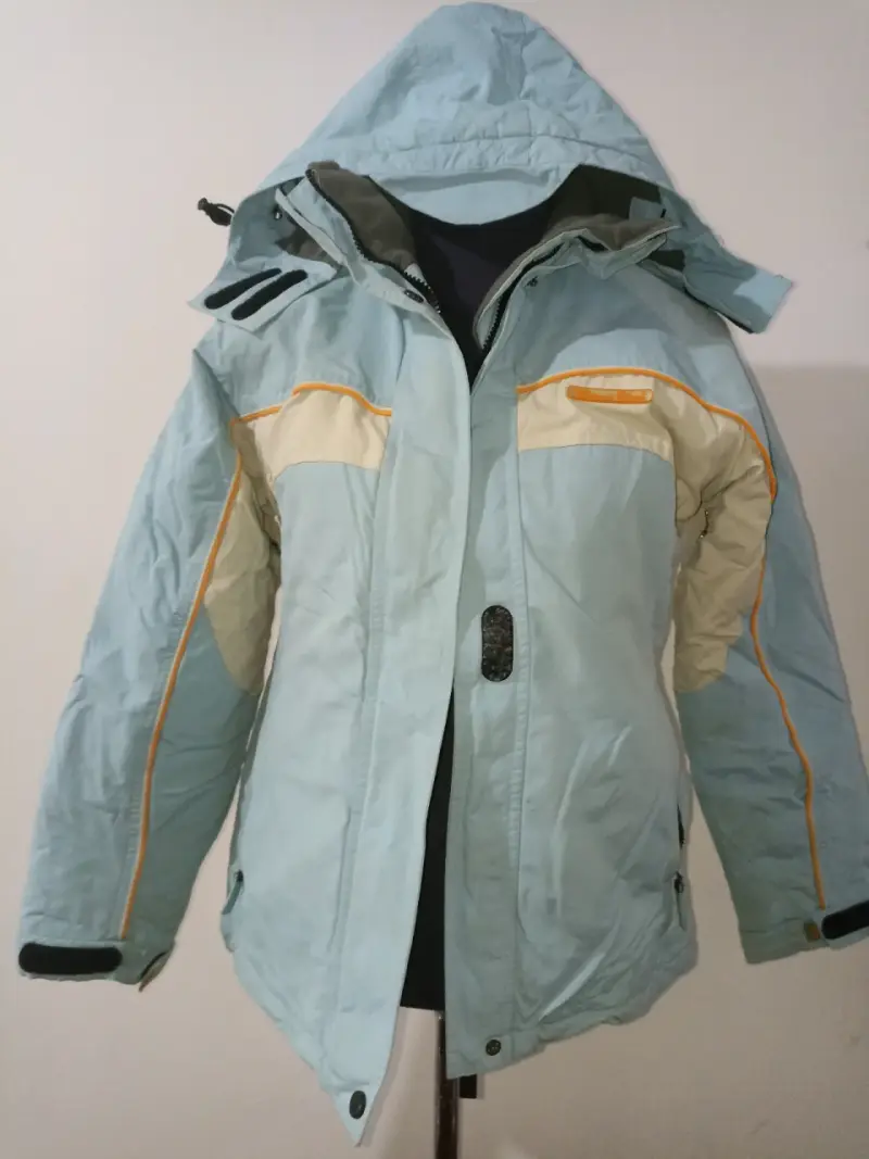 Chaqueta de invierno con capucha