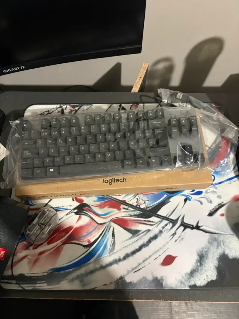 Teclado mecánico Logitech K835 - 1