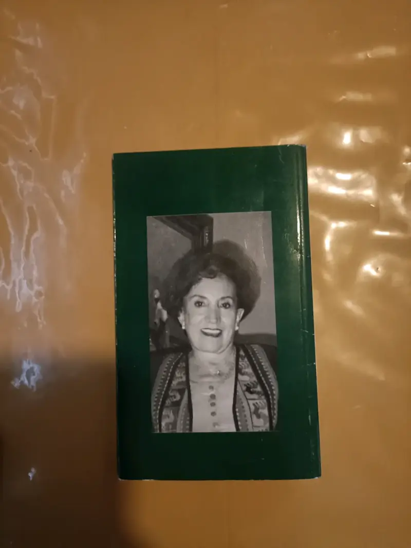 Libro Los Guantes del Rey Joaquin - 6