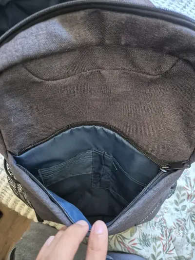 Mochila Negra Kensington - miniatura 4