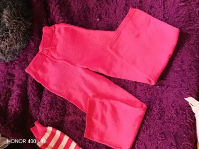 Pantalones de lana rosados - miniatura 1