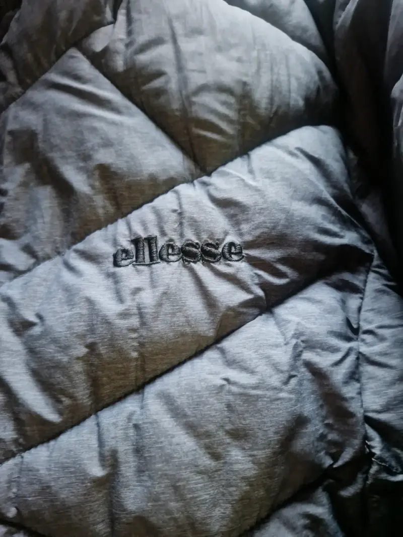 Parka gris con capucha - 2