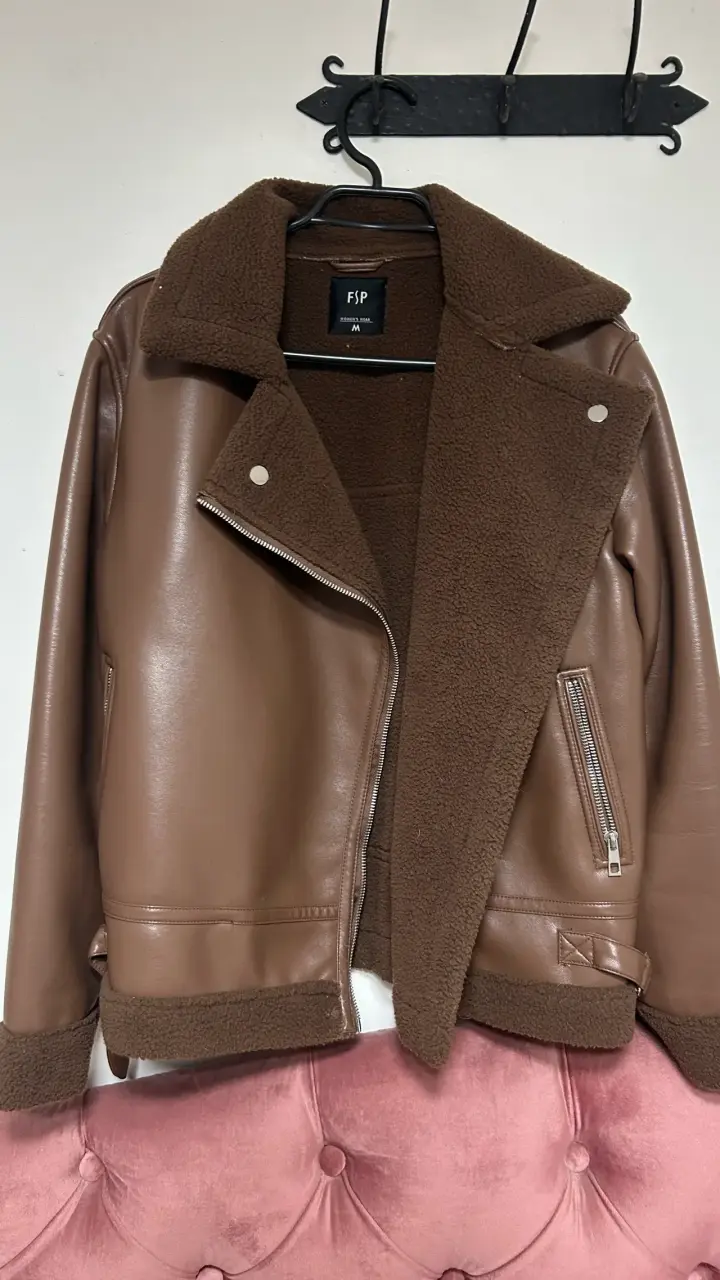 Chaqueta de cuero marrón FSP