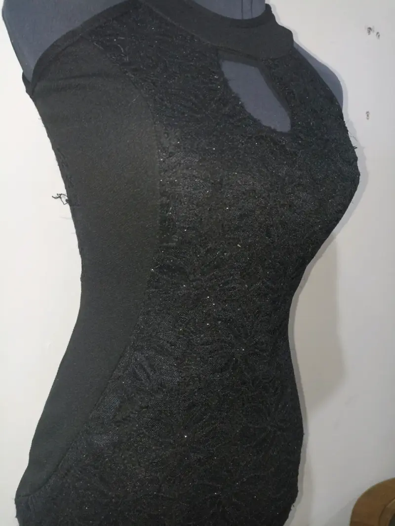 Vestido negro elegante - 2