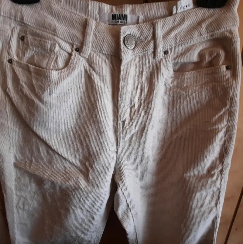 Pantalones beige de pana - 2