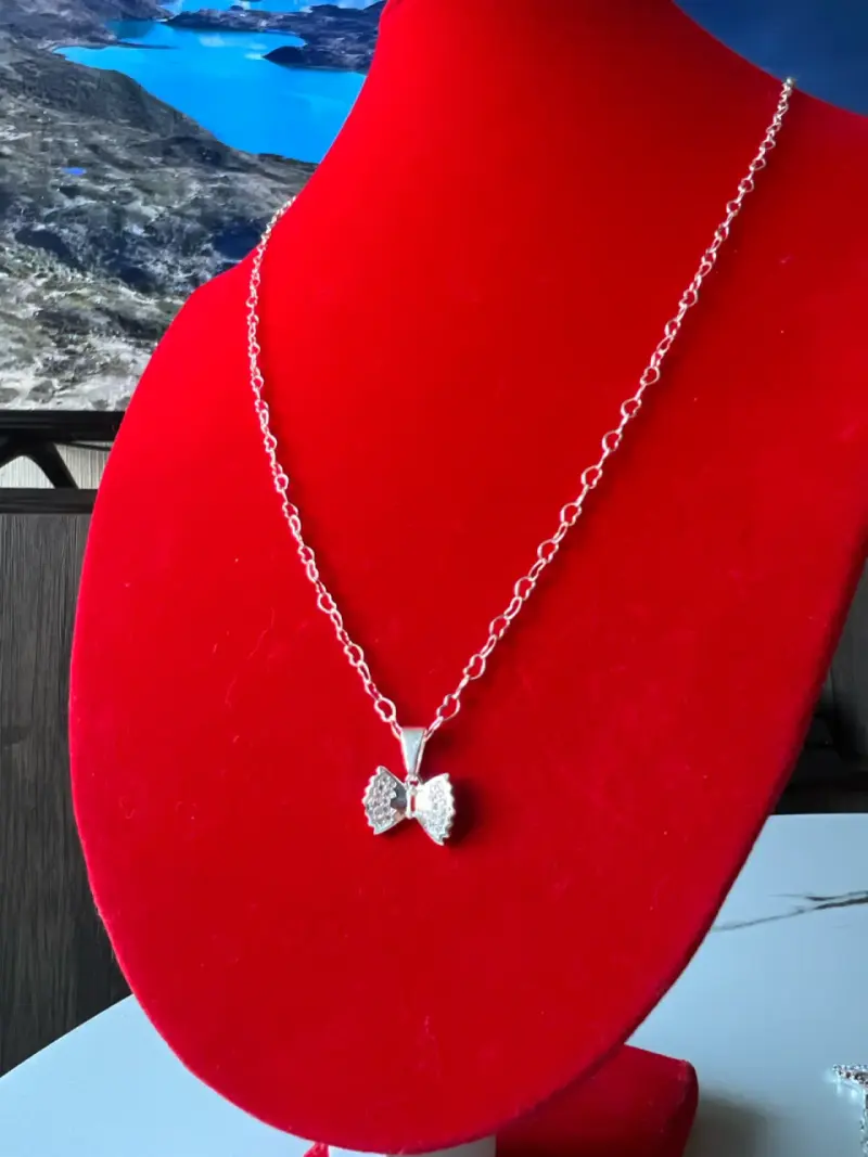 Collar con dije de flor - 2