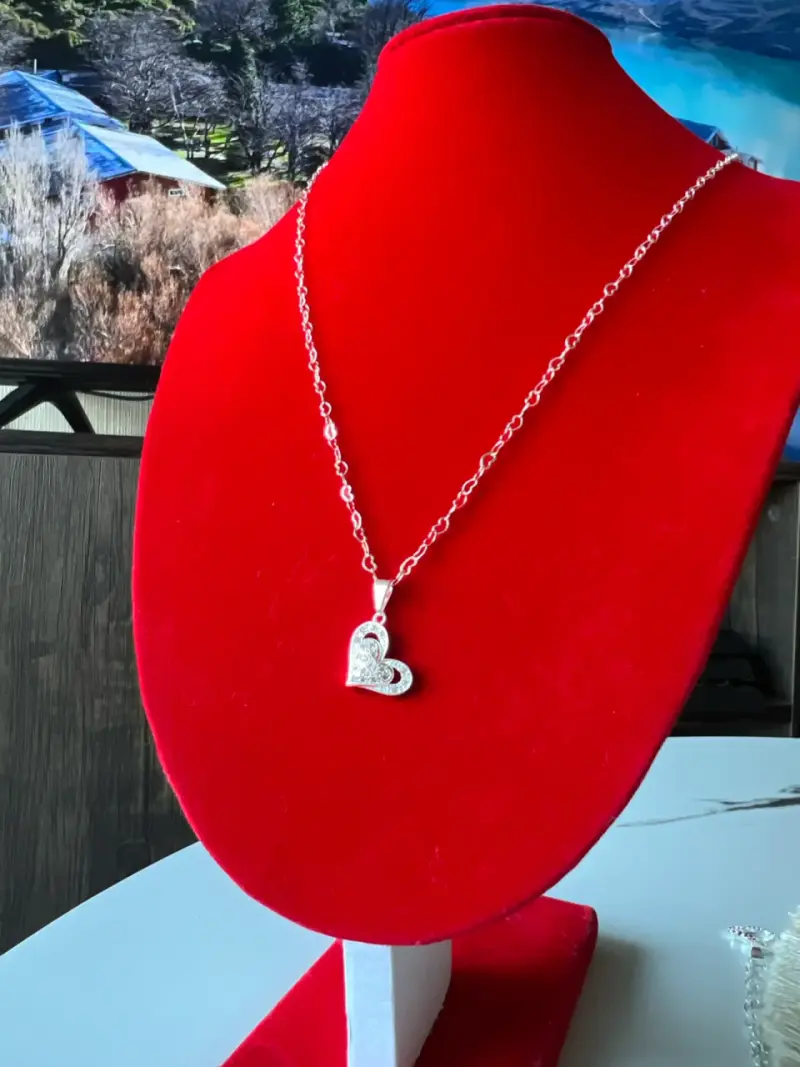 Collar con dije de flor - 3