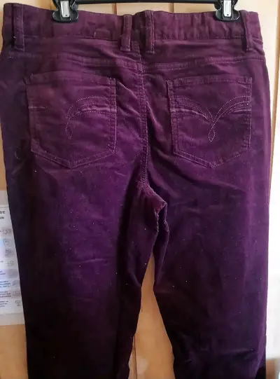 Jeans de terciopelo morado - miniatura 3