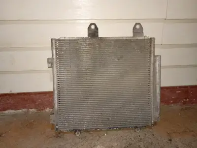 Radiador de auto usado - miniatura 2