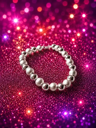 Aros colgantes plateados elegantes - miniatura 3