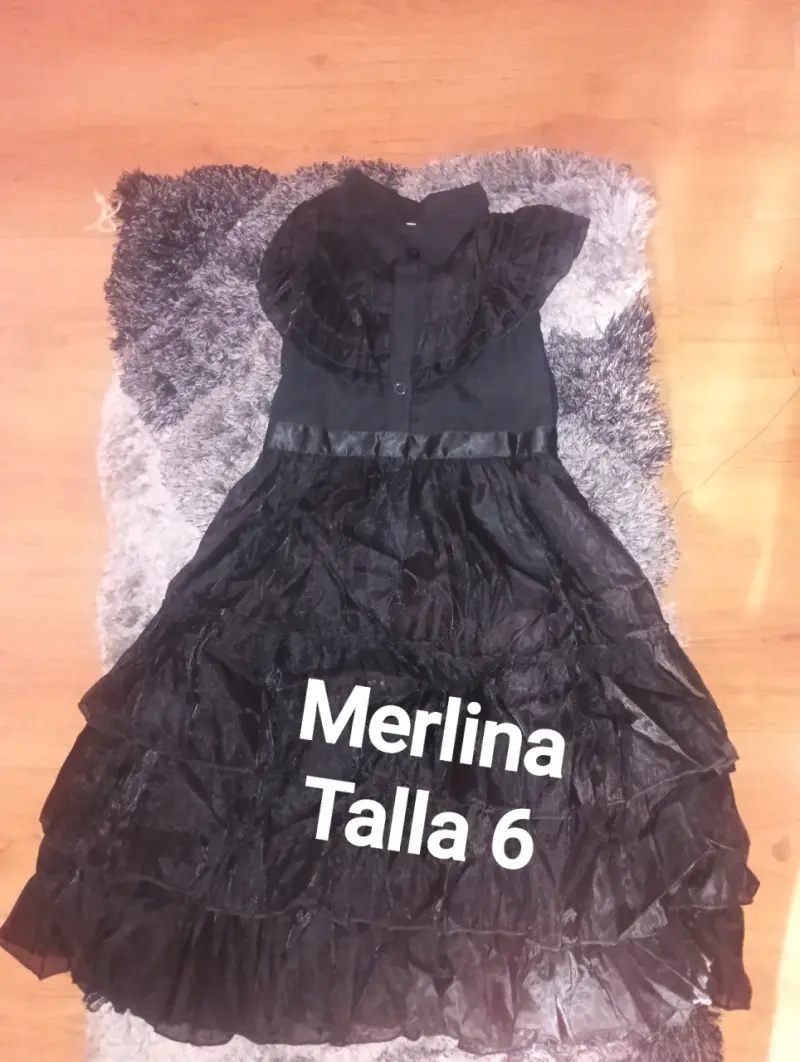 Vestido negro Merlina Talla 6